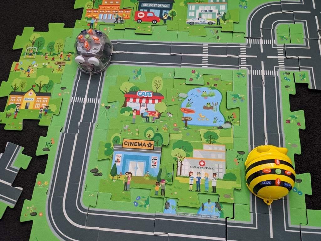 Beebot Road Maze Kit and Beebot Robot