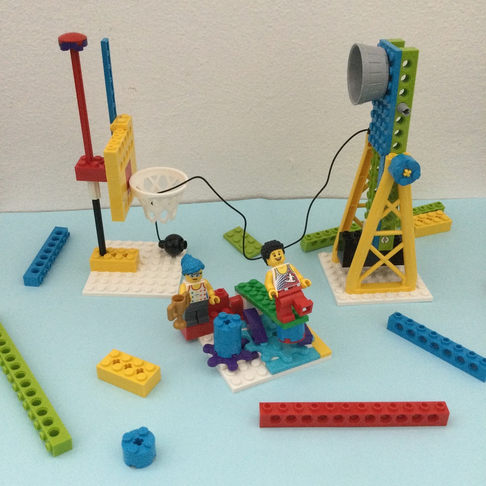 Hack the… Pulley - LEGO® Technic™ Videos -  for kids